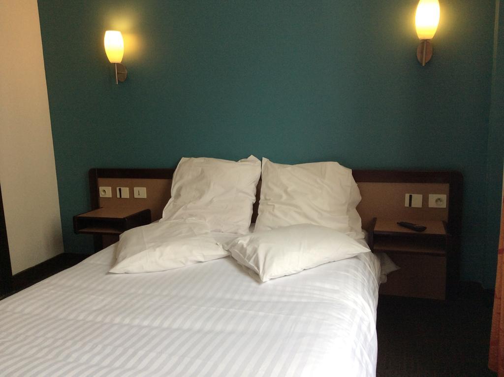 Hotel De La Place Malakoff Habitación foto